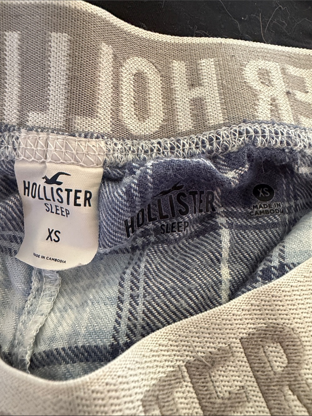 Bundle Hollister pajama shorts and pants - Picture 4 of 4
